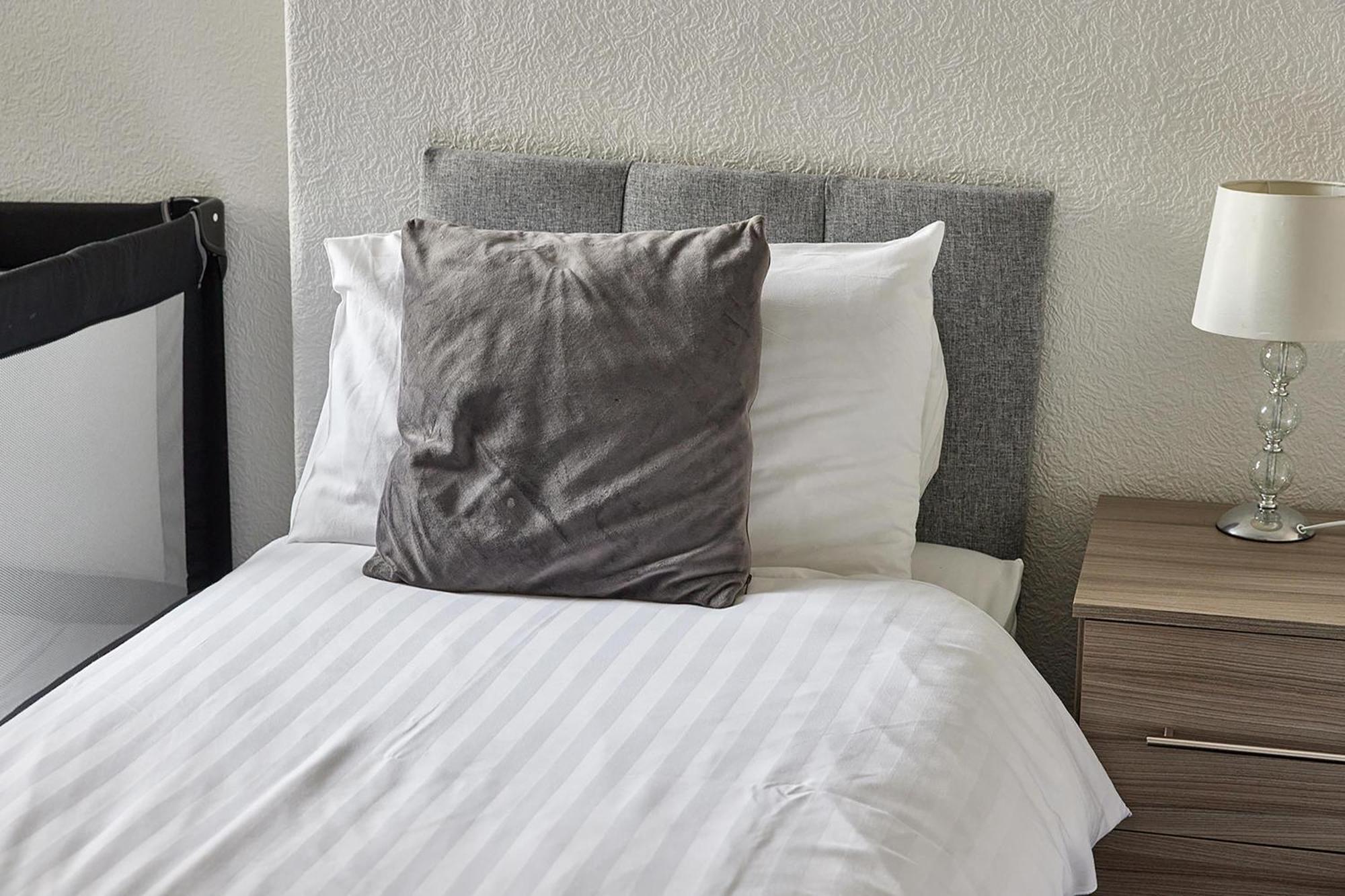 Pleasure Holiday Apartments Blackpool Room photo