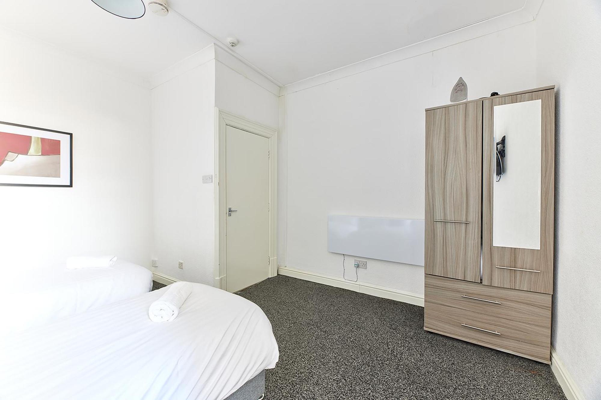 Pleasure Holiday Apartments Blackpool Room photo